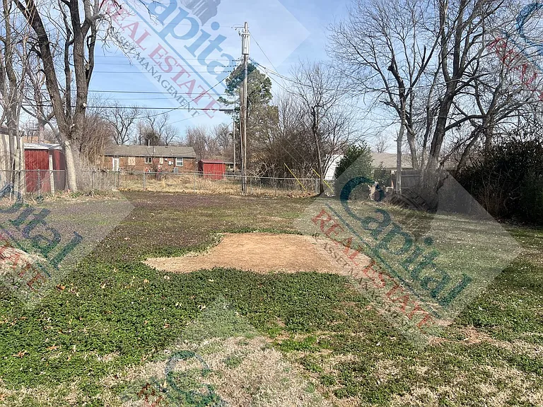 407 E Key Blvd — Photo 31