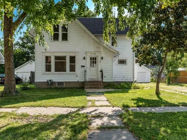 920 Maple Ave, Belvidere, IL 61008