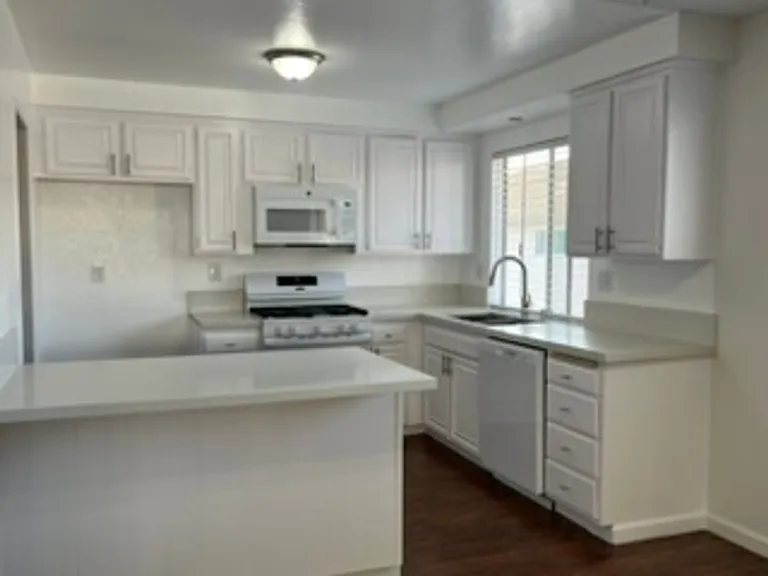 7282 La Mancha Cir — Photo 8