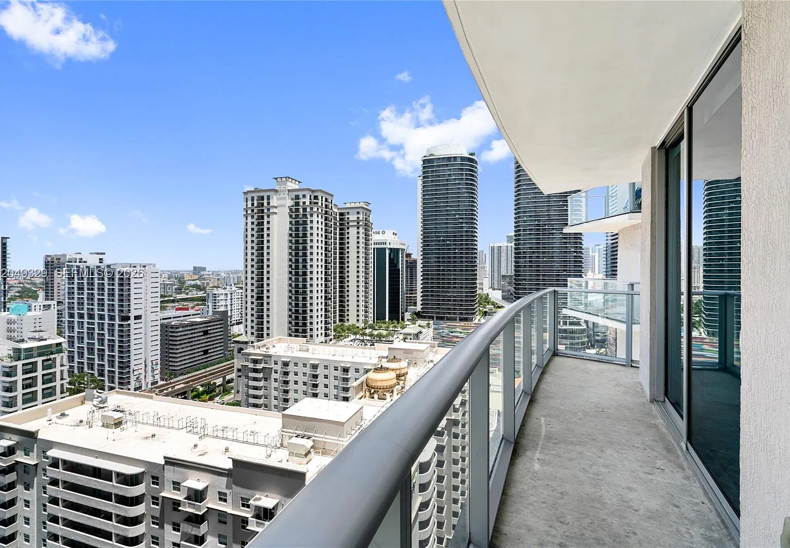 Studio, 530 sqft, $2,650 — Photo 2