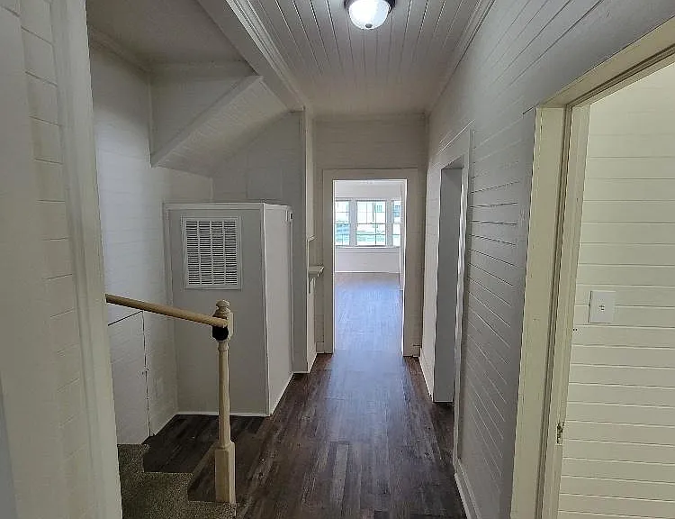 287 S College St — Photo 16