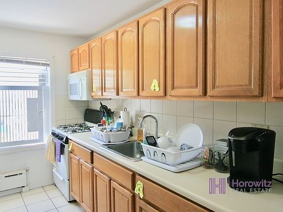 3rd image of 19-24 Ditmars Blvd #2F