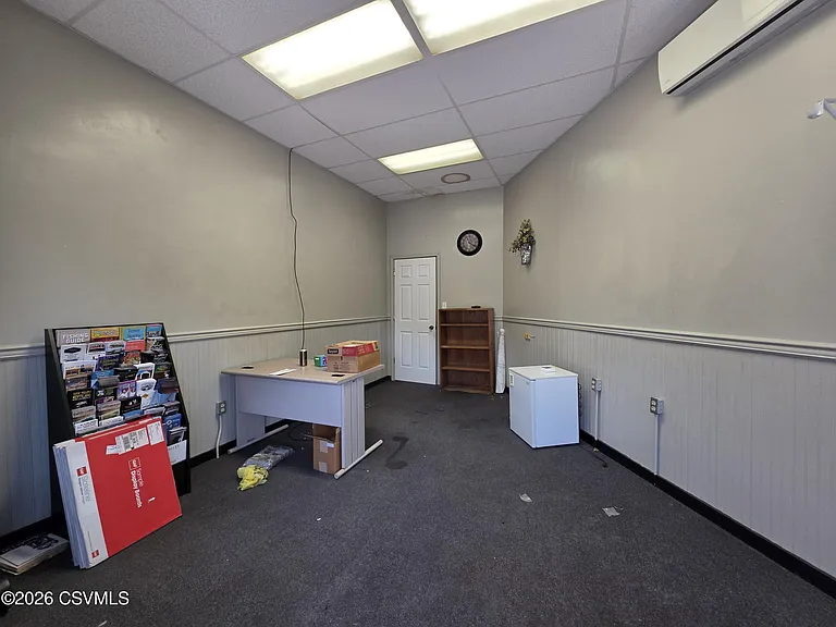 525 N Market St — Photo 14