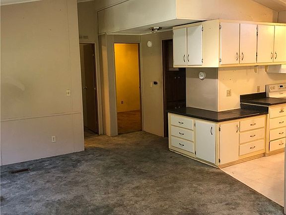 4th image of 13607 58th Ave NW