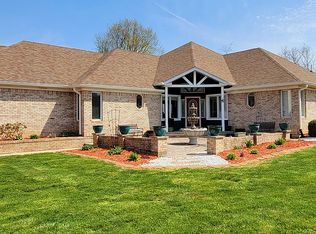 575 Skyway Ct, Martinsville, IN 46151