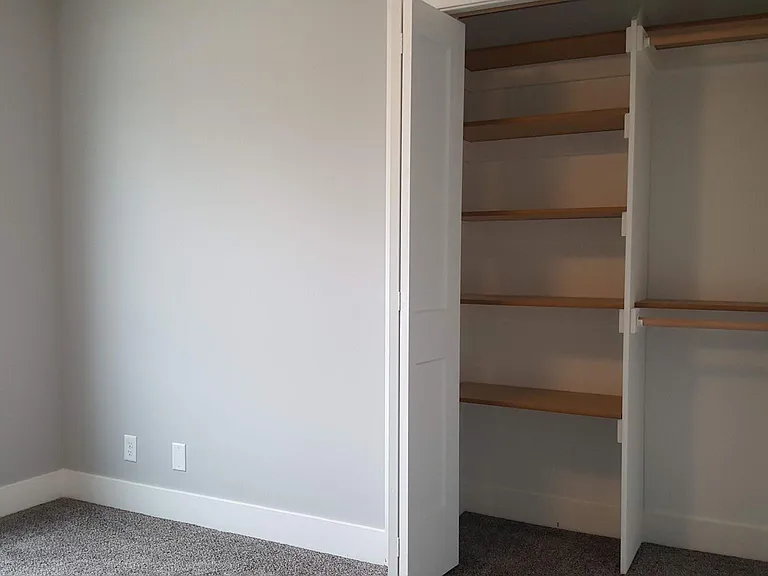 5128 Betty Lou Blvd — Photo 17
