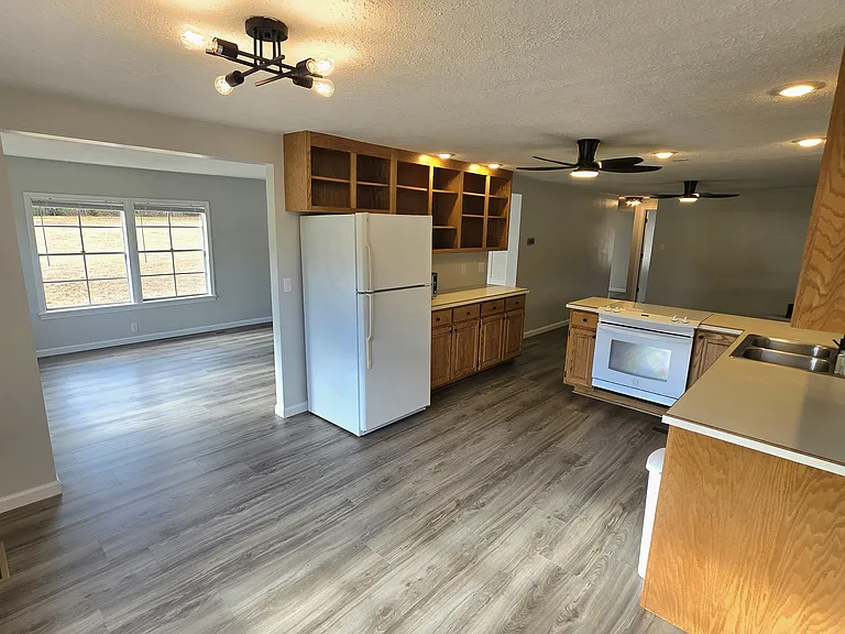 57 Benchmark Dr — Photo 3