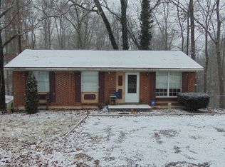 202 Forest Ln, Oak Hill, WV 25901