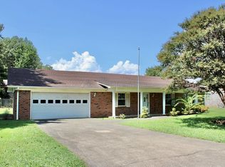 804 Burroughs Ave, Muscle Shoals, AL 35661