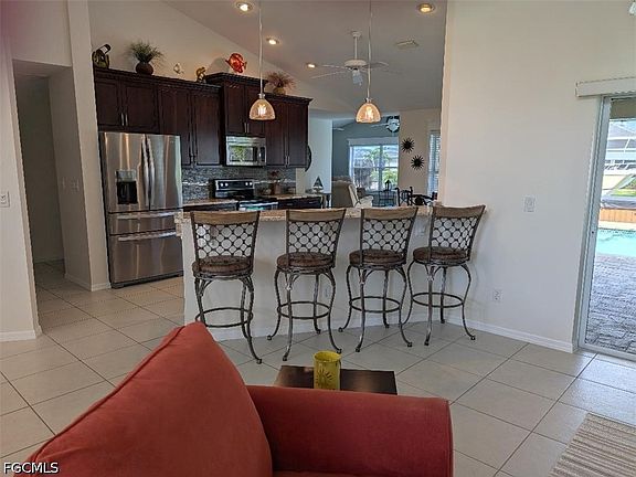 4th image of 5008 SW 9th Pl