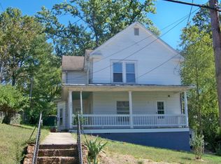 207 Boone St, Berea, KY 40403