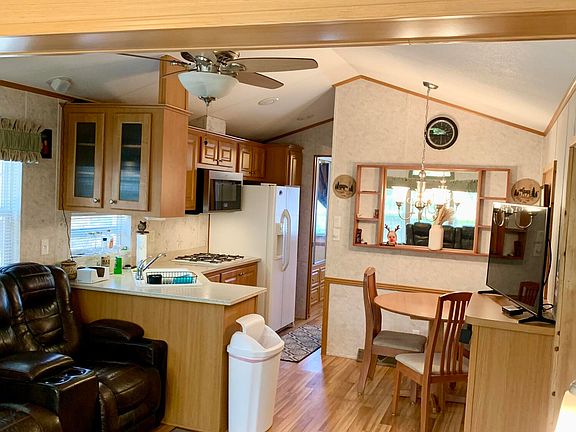 5th image of 5355 Parkway E Unit 103