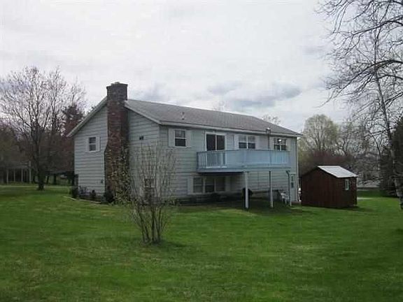 5th image of 8 Crary Dr