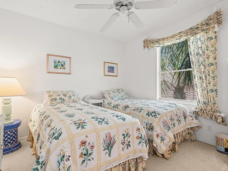 2746 Linkside Dr — Photo 10