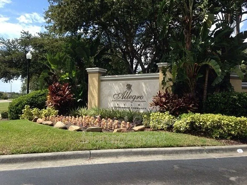 1 bed, 1.0 bath, 708 sqft, $1,395 — Photo 2