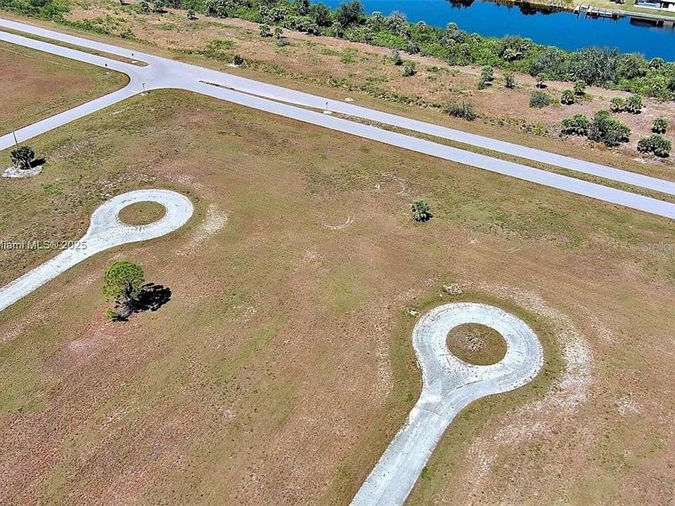 1st image of 15 COTTONWOOD COURT