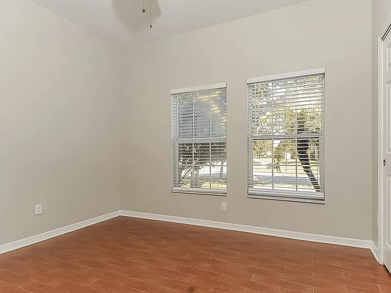 915 Parker Den Dr — Photo 10