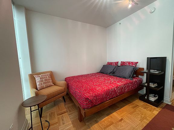 5th image of 1510 Lexington Ave APT 8A
