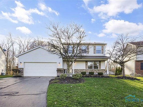 3rd image of 640 Highland Creek Ct