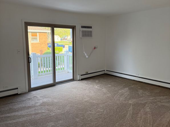 120 Elizabeth St APT 3C