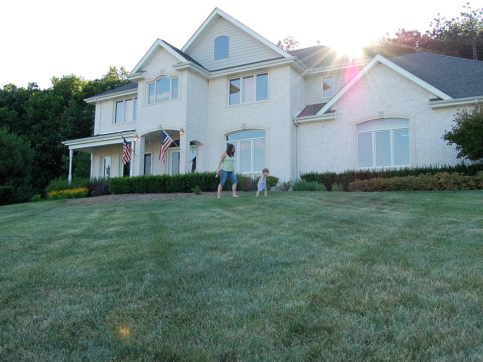 1st image of 16556 S Pine Hill Dr