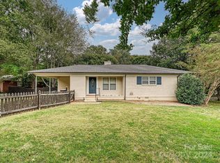 4333 Castlewood Rd, Charlotte, NC 28209