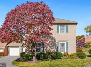10336 Democracy Ln, Rockville, MD