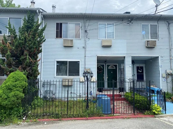 29A Clark Ln #A, Staten Island, NY 10304