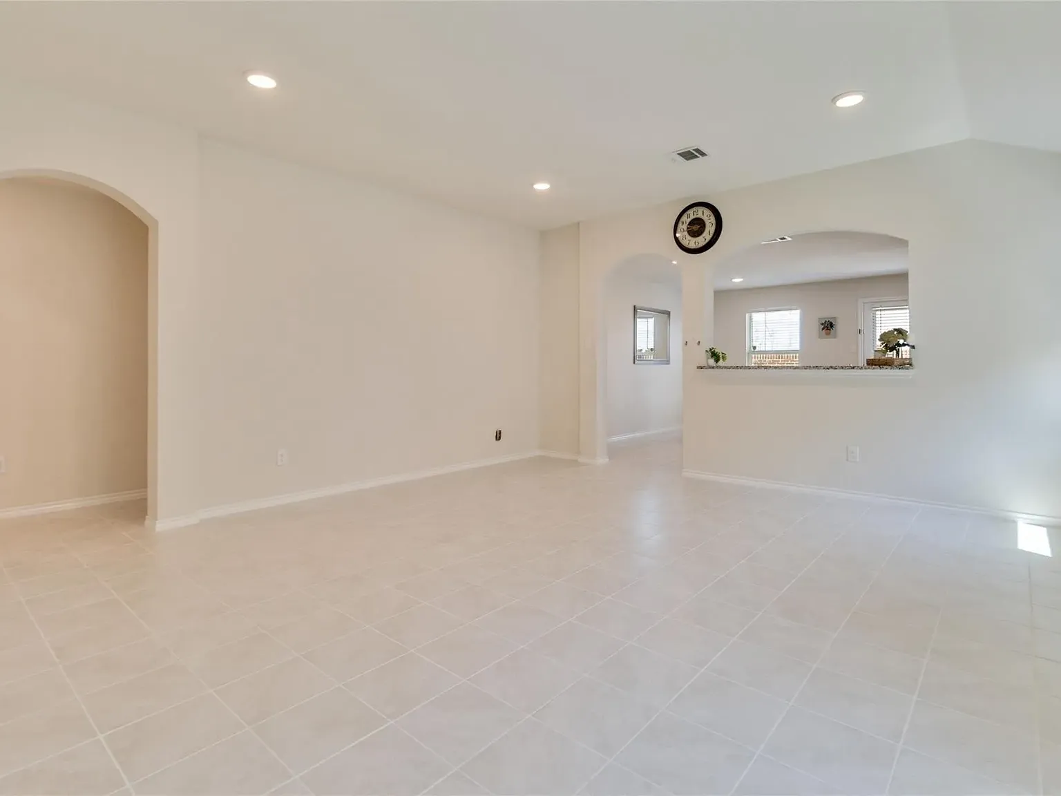4 bed, 1625 sqft, $1,675 — Photo 4