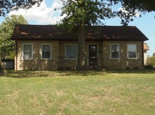 1020 S 3rd St, Blackwell, OK 74631