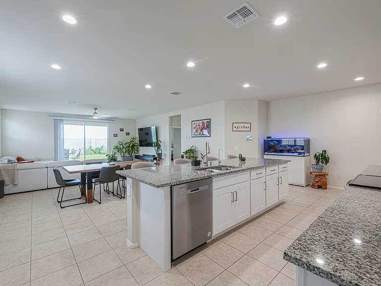 36065 W San Sisto Ave — Photo 23