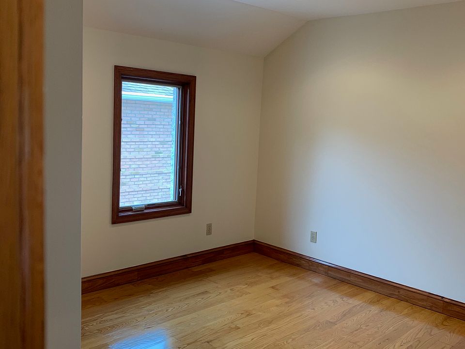 3rd Bedroom with closet