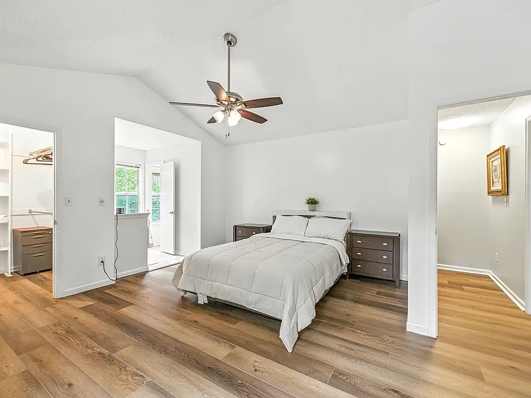 4409 Segovia Ct — Photo 14