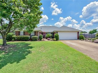 1668 Hunters Run, Tuscaloosa, AL 35405