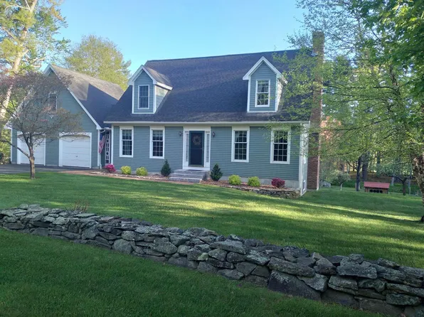 12 Wyndridge Circle, Pelham, NH 03076