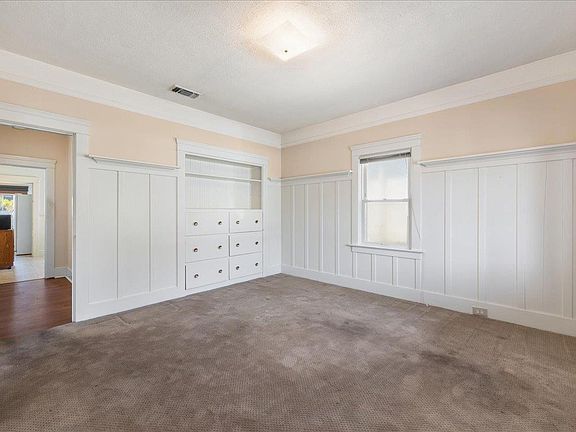 4th image of 617 Miller Ave