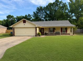 18 Bridgestone Dr, Conway, AR 72032