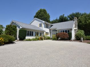601 Hope Rd, Hope, RI 02831