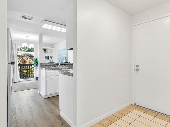5th image of 937 Fulton Ave APT 504