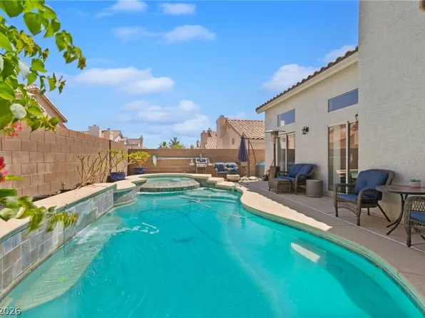 908 Single Tree Dr, Las Vegas, NV 89123