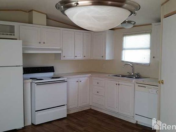 3rd image of 4255 Smokecreek Pkwy Lot 033C