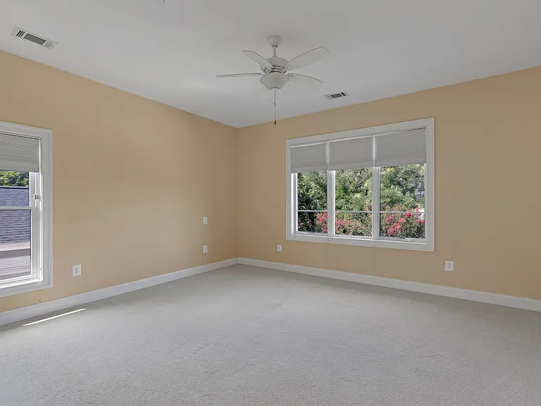 7607 Newmarket Dr — Photo 19
