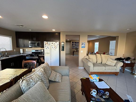4th image of 5632 Heinrick Ct