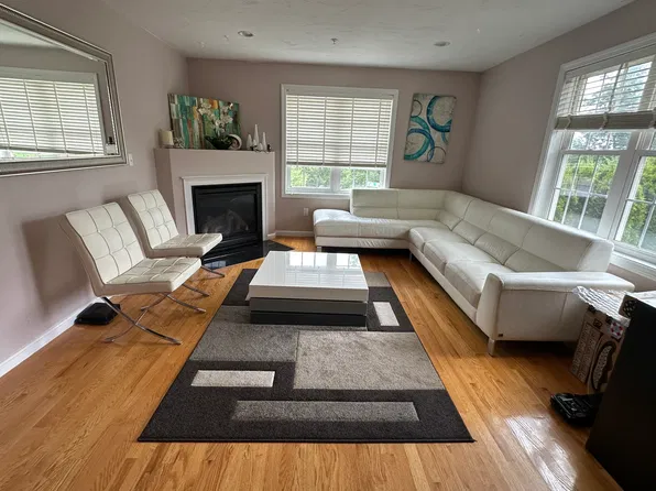 (undisclosed Address), Hopkinton, MA 01748