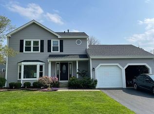 820 Hanson St, Batavia, IL 60510