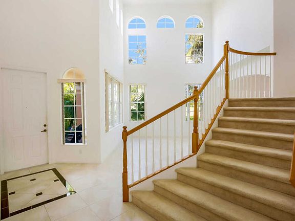 5th image of 3791 Isles Vista Blvd