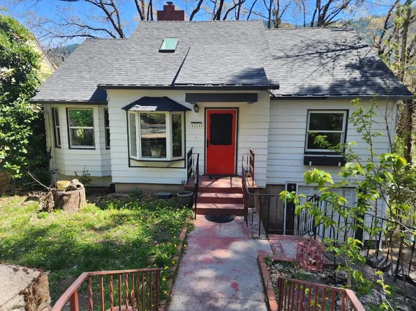 6218 Elinore St, Dunsmuir, CA 96025