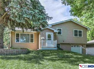 7635 Ontario St, Omaha, NE 68124