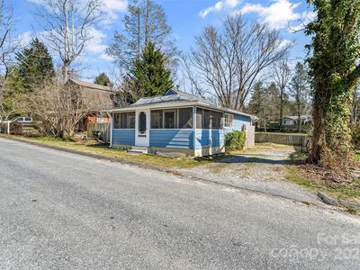703 Miami Ter, Hendersonville, NC, 28791