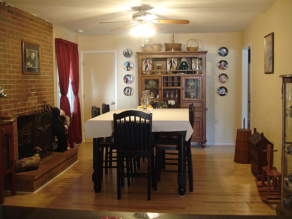 3rd image of 367 Ingal Blvd